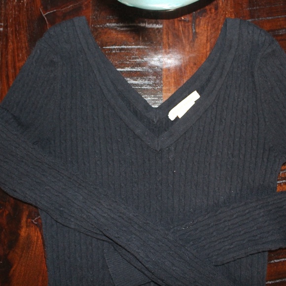 Sweet Romeo, v neck line in the front and back - Picture 6 of 8